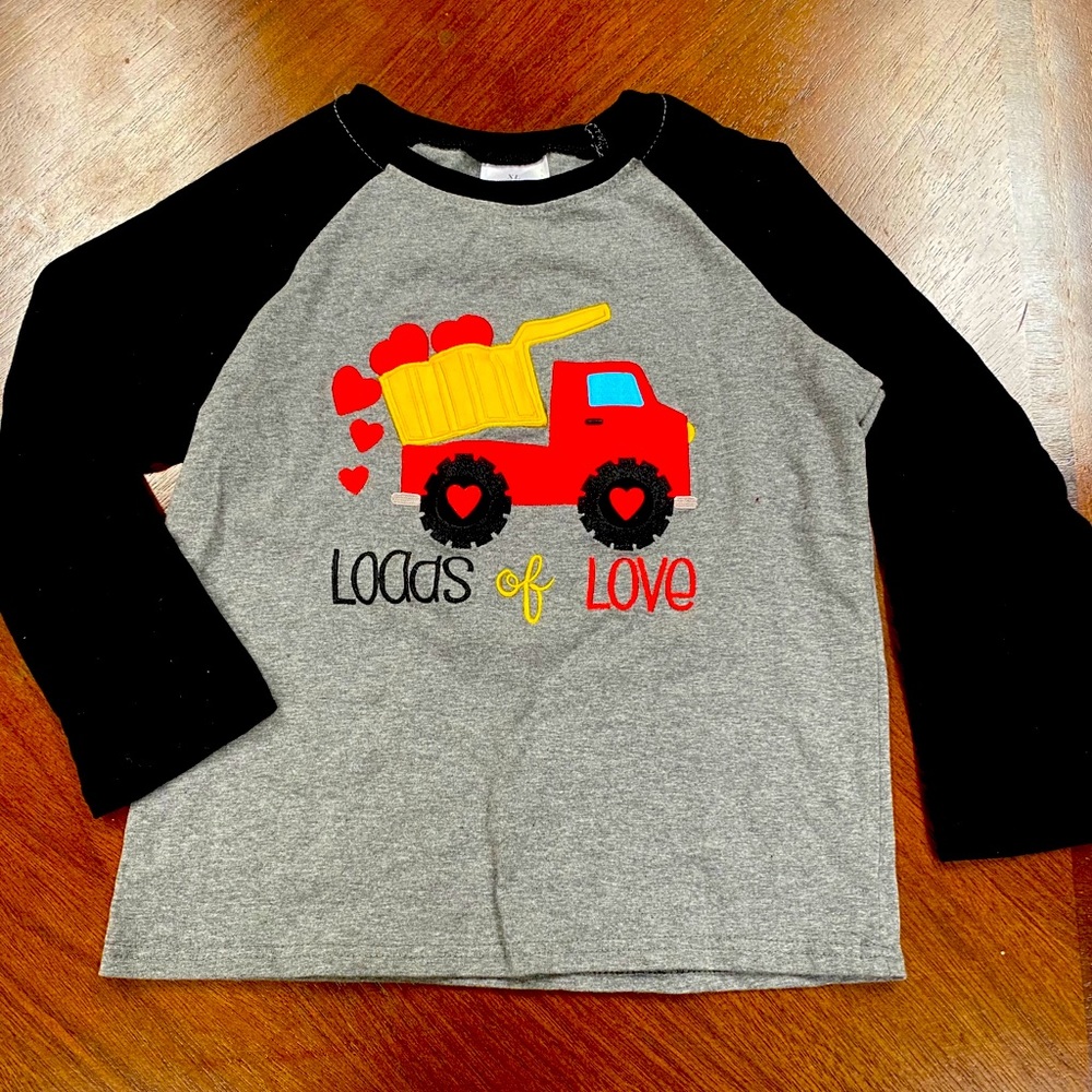 NEW Boutique Boys Valentines Tee